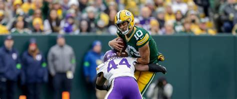 NFL Week 17 Odds With Point Spreads Moneylines And Totals.